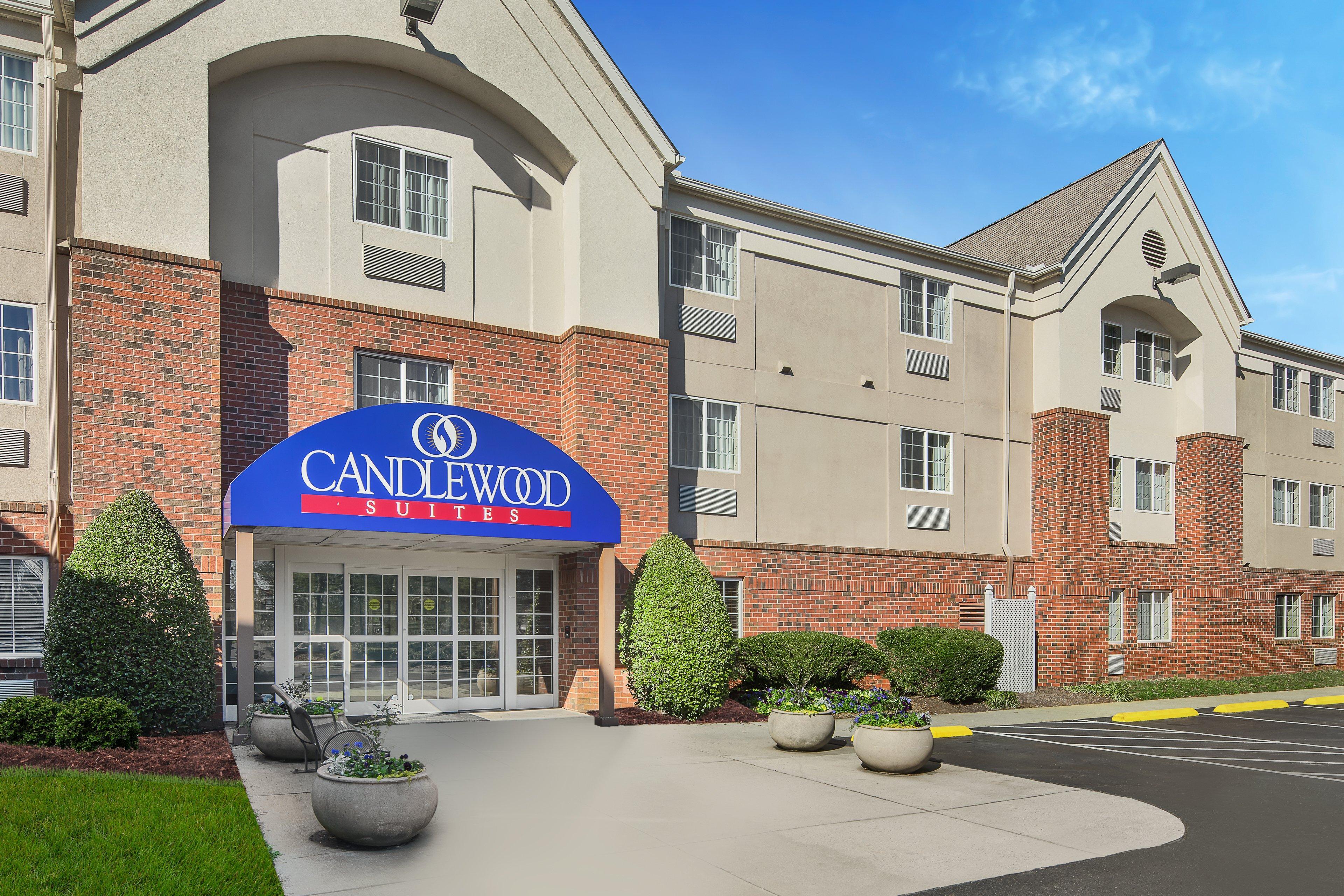 Candlewood Suites Raleigh Crabtree, An Ihg Hotel Exterior photo