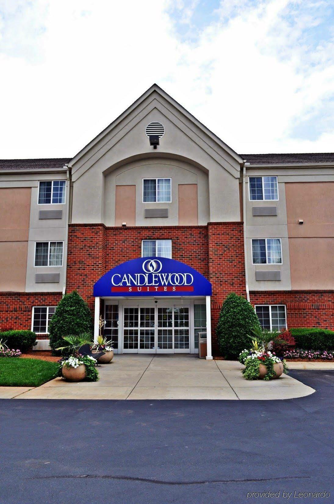 Candlewood Suites Raleigh Crabtree, An Ihg Hotel Exterior photo