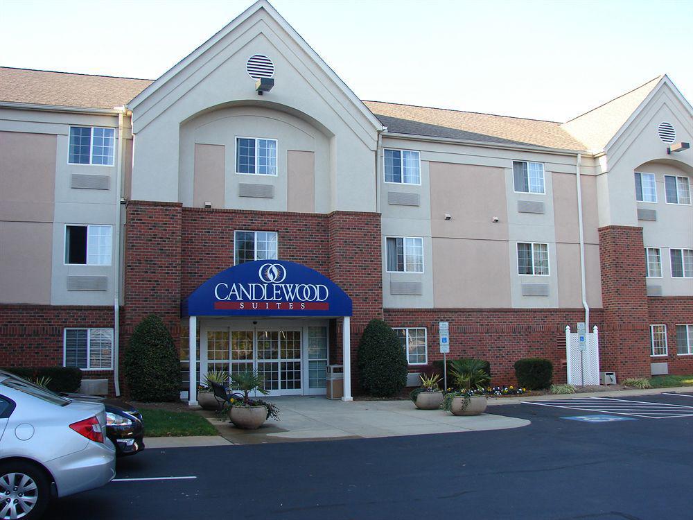 Candlewood Suites Raleigh Crabtree, An Ihg Hotel Exterior photo